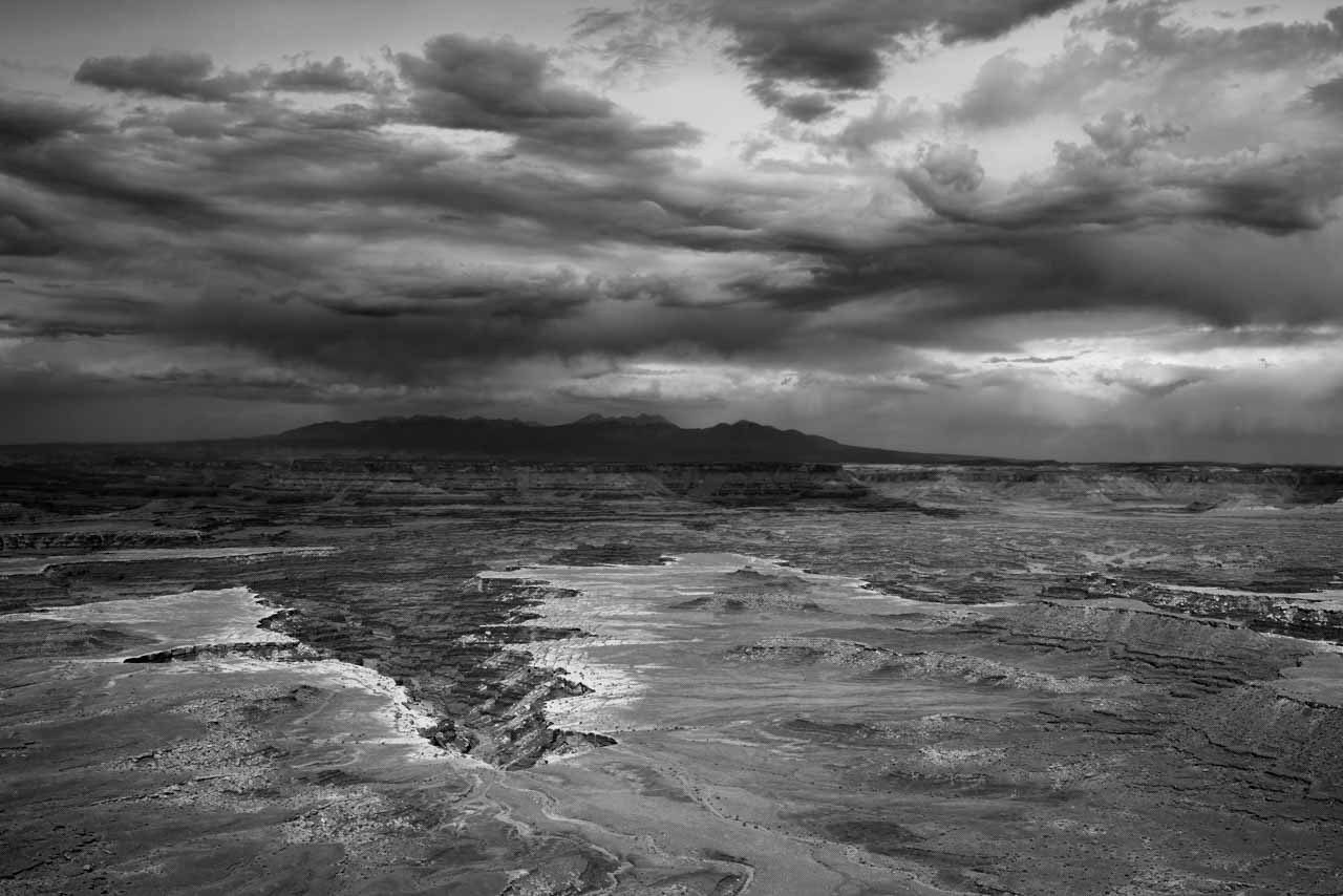 Cette photo d'art des paysages des Canyonlands dans l'Utah est artistique.