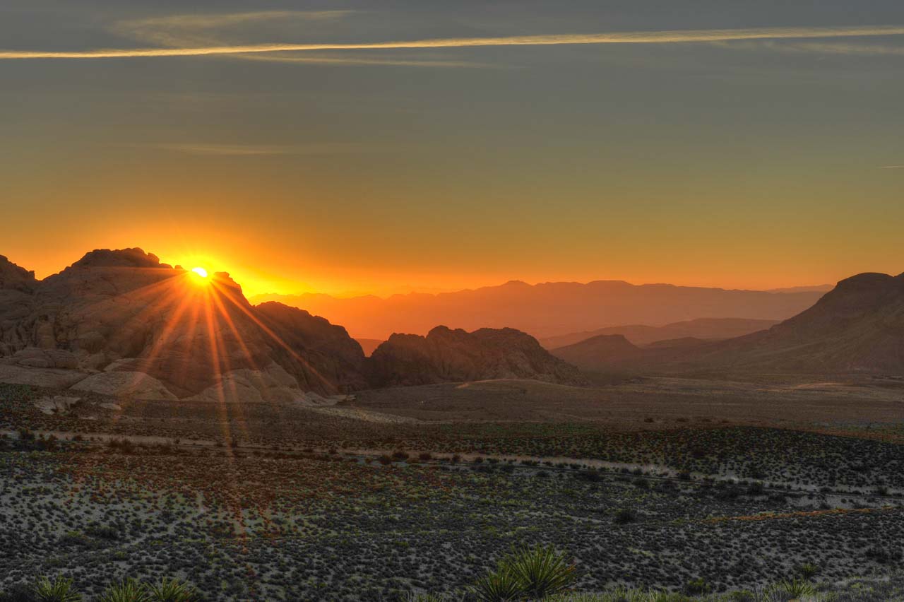 Paysage en couleur de Red Rock Canyon dans l'état du Nevada aux Etats-Unis.