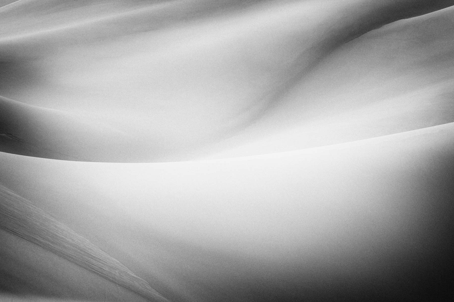 Dunes de sable dans le parc national de White Sand Dunes au Nouveau Mexique.