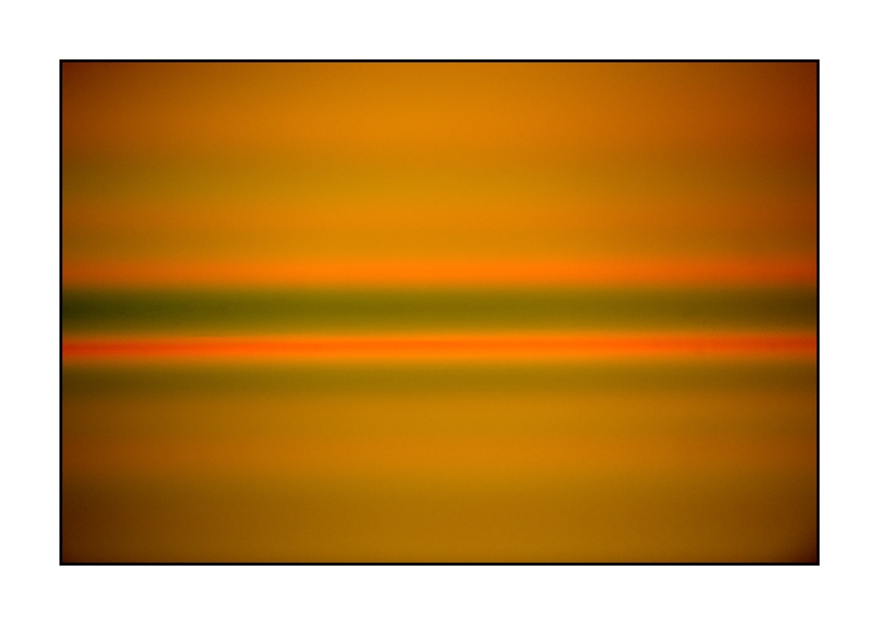 lumieres-et-couleurs/022-univers-paralleles-en-couleurs/fr/28-vaguelettes-sur-l-eau-univers-paralleles-en-couleur-220517DOMCON0051C