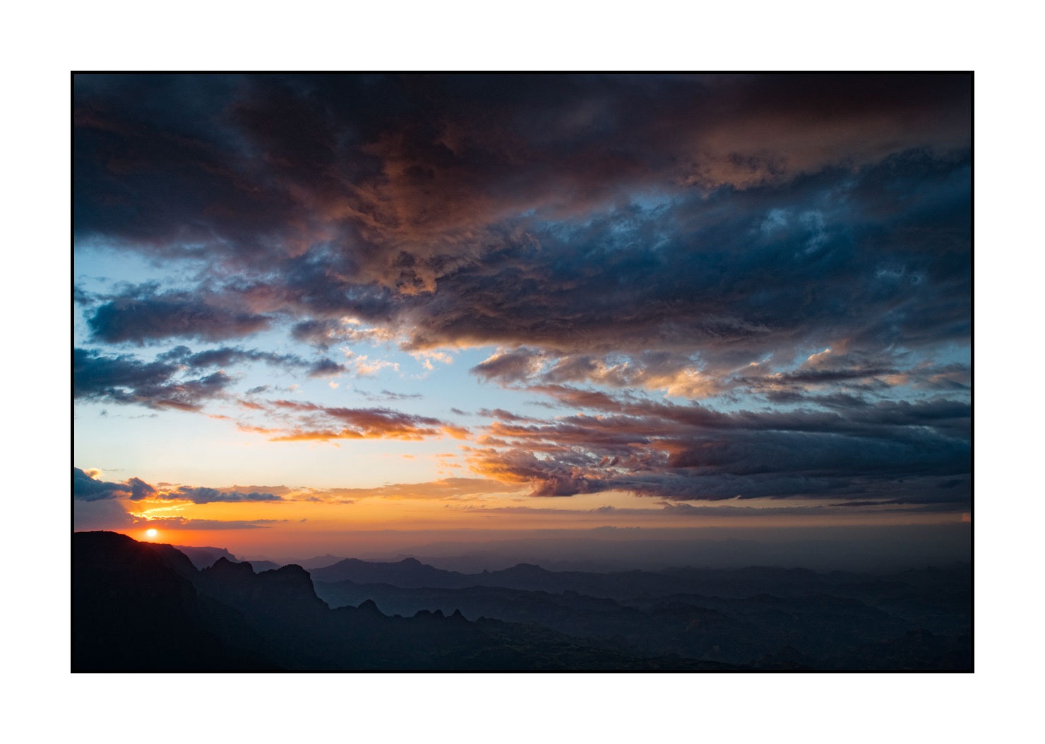 lumieres-et-couleurs/027-merveilles-naturelles-du-simien/edition-limitee/en/04-landscapes-simien-mountains-ethiopia-in-color-20181111ETHSIM0027C