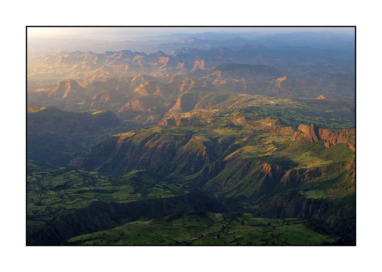 lumieres-et-couleurs/027-merveilles-naturelles-du-simien/edition-ouverte/fr/edition-ouverte-761-32C