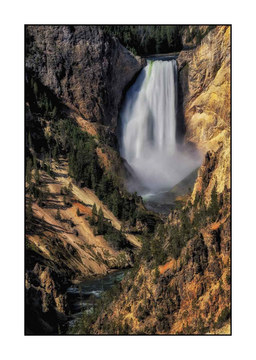 lumieres-et-couleurs/034-merveilles-naturelles-du-yellowstone-en-couleur/fr/21-le-parc-national-du-yellowstone-1843-32C