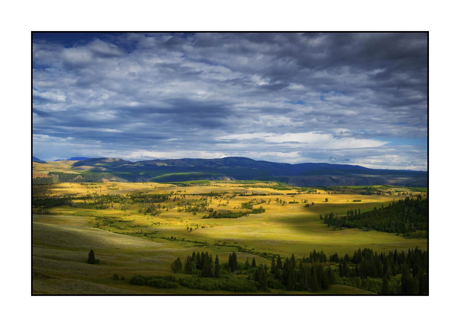 lumieres-et-couleurs/034-merveilles-naturelles-du-yellowstone-en-couleur/fr/25-le-parc-national-du-yellowstone-1847-32C