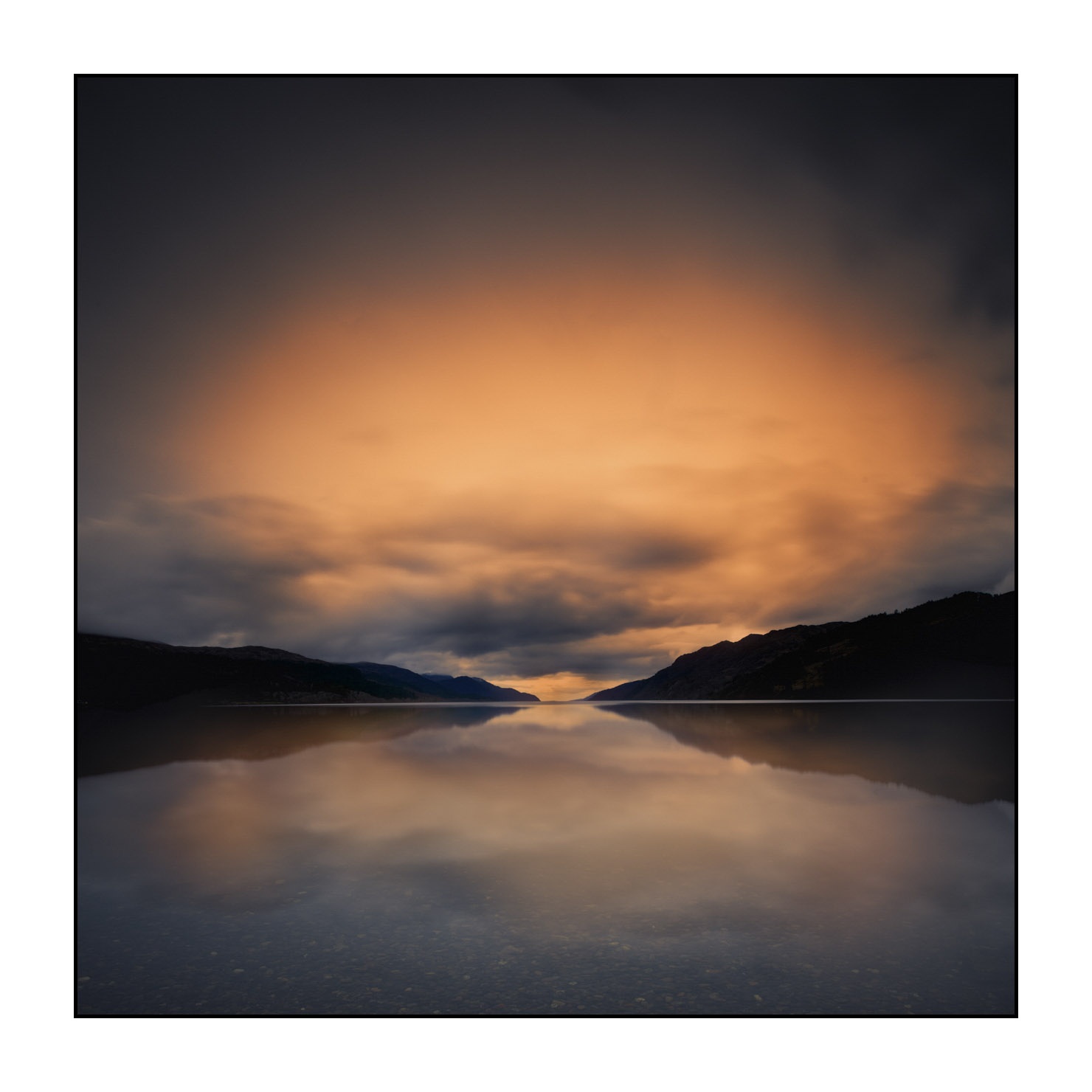 lumieres-et-couleurs/046-les-mysteres-du-loch-ness/fr/02-paysage-loch-ness-en-ecosse-1580-11C