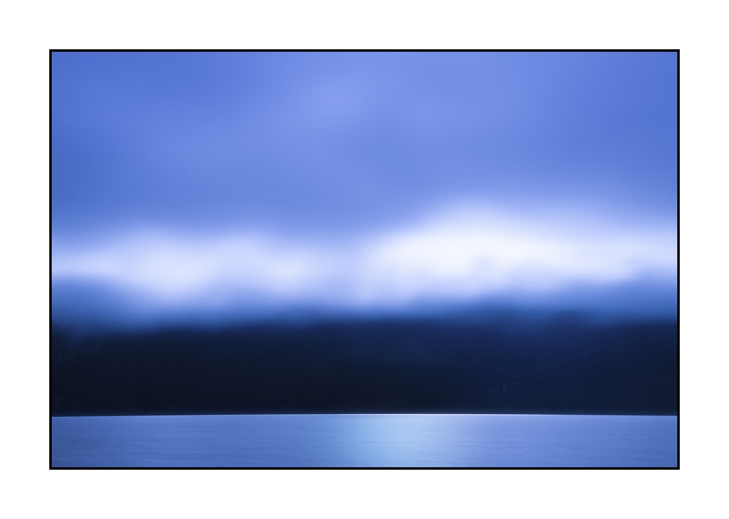 lumieres-et-couleurs/046-les-mysteres-du-loch-ness/fr/10-paysage-loch-ness-en-ecosse-1588-32C
