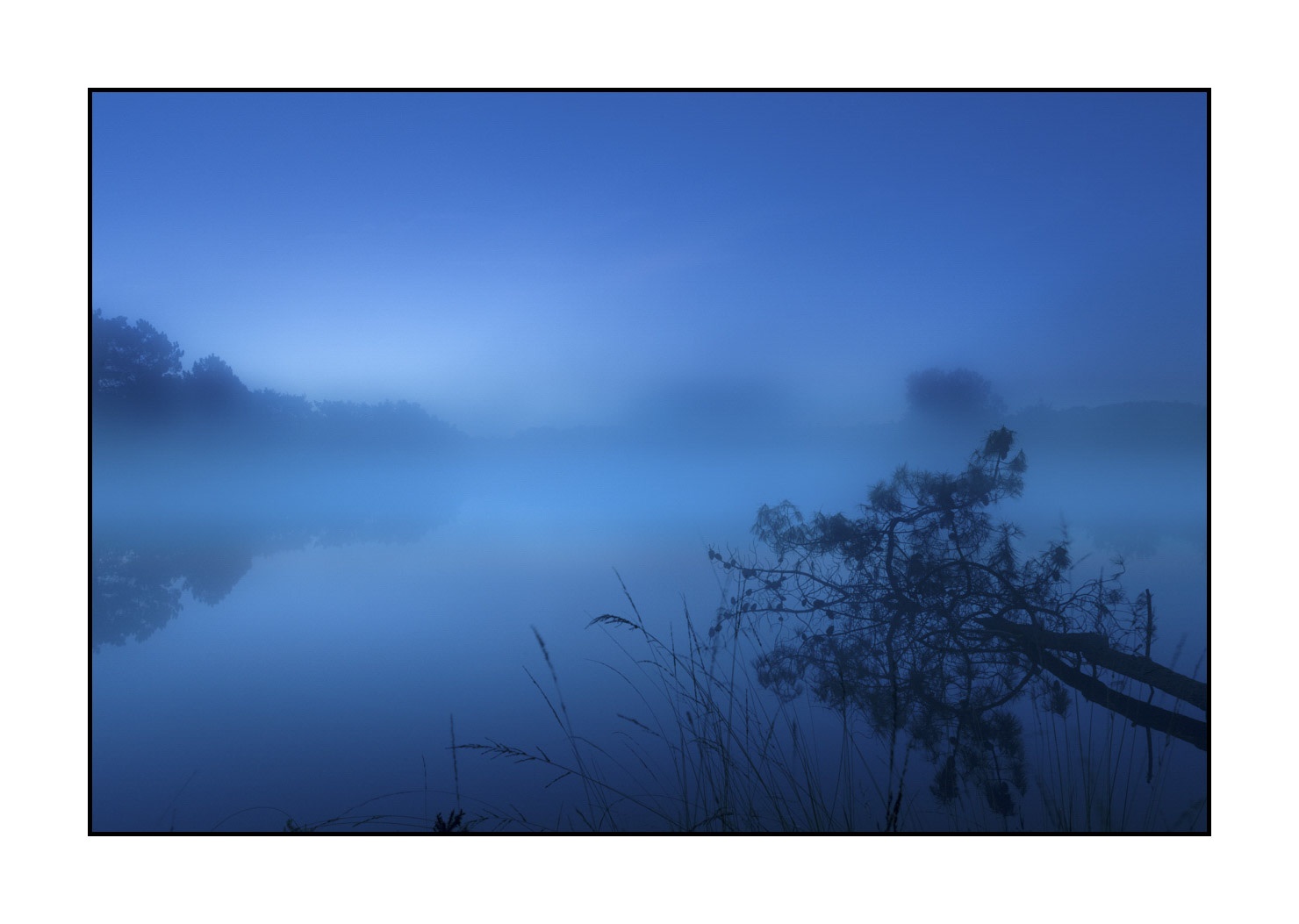 lumieres-et-couleurs/048-matins-bleus/fr/02-matin-bleu-1616-32C