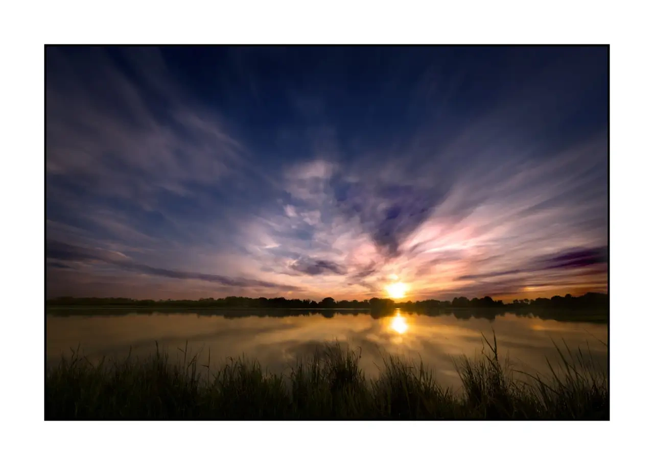 lumieres-et-couleurs/062-dans-l-intimite-de-la-dombes/en/02-landscape-pond-dombes-2173-32C