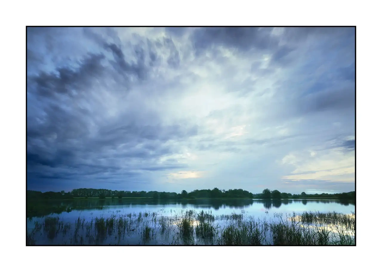 lumieres-et-couleurs/062-dans-l-intimite-de-la-dombes/en/12-landscape-pond-dombes-2183-32C