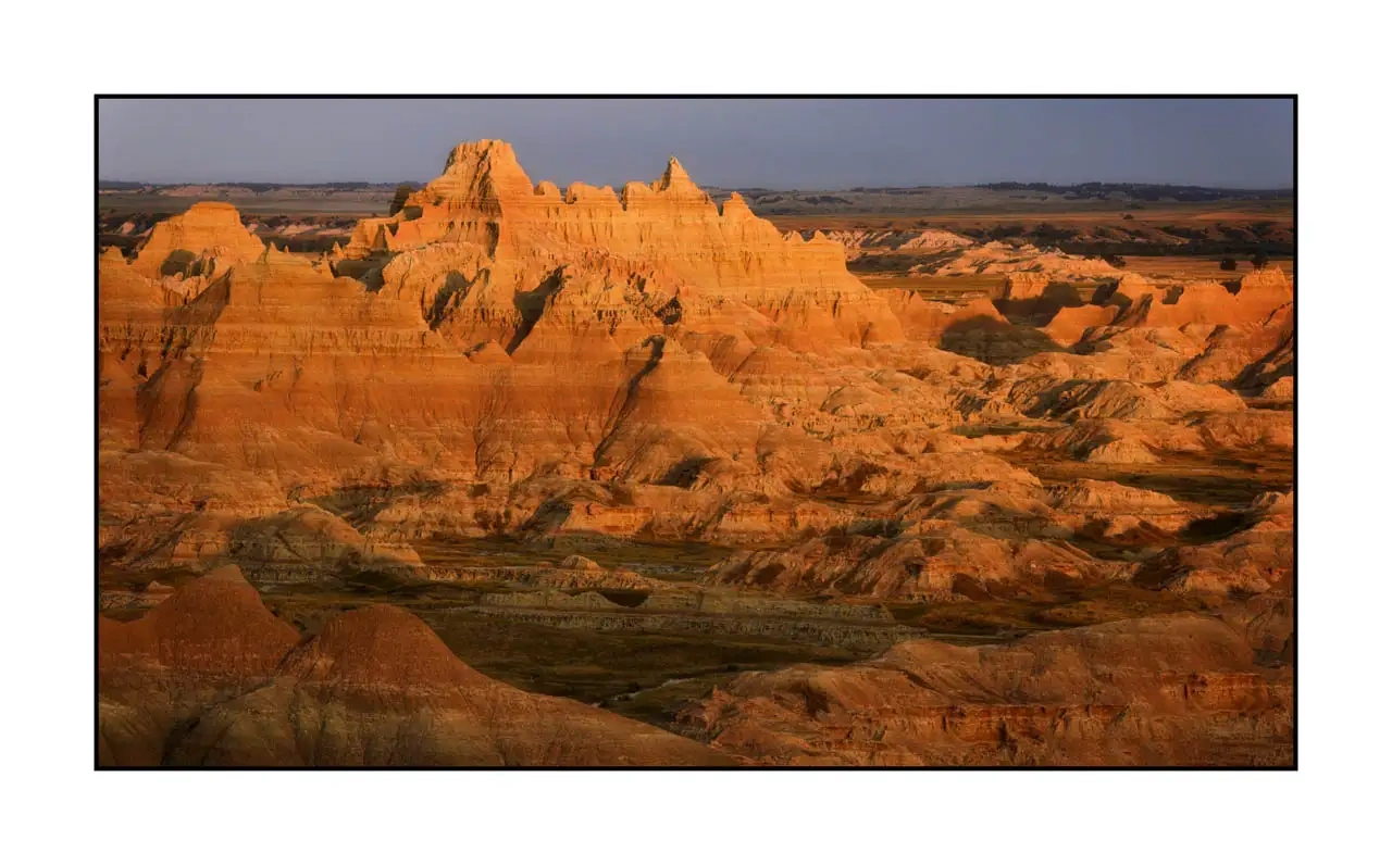 lumieres-et-couleurs/063-hymnes-silencieux-terre-badlands/en/16-landscape-badlands-dakota-2237-169C