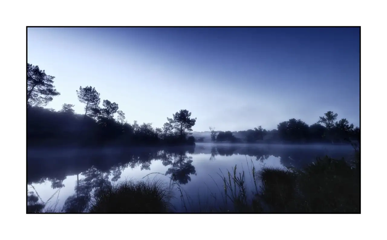 lumieres-et-couleurs/065-reflets-d-un-monde-apaise/fr/07-paysage-haute-saintonge-etang-2316-169C
