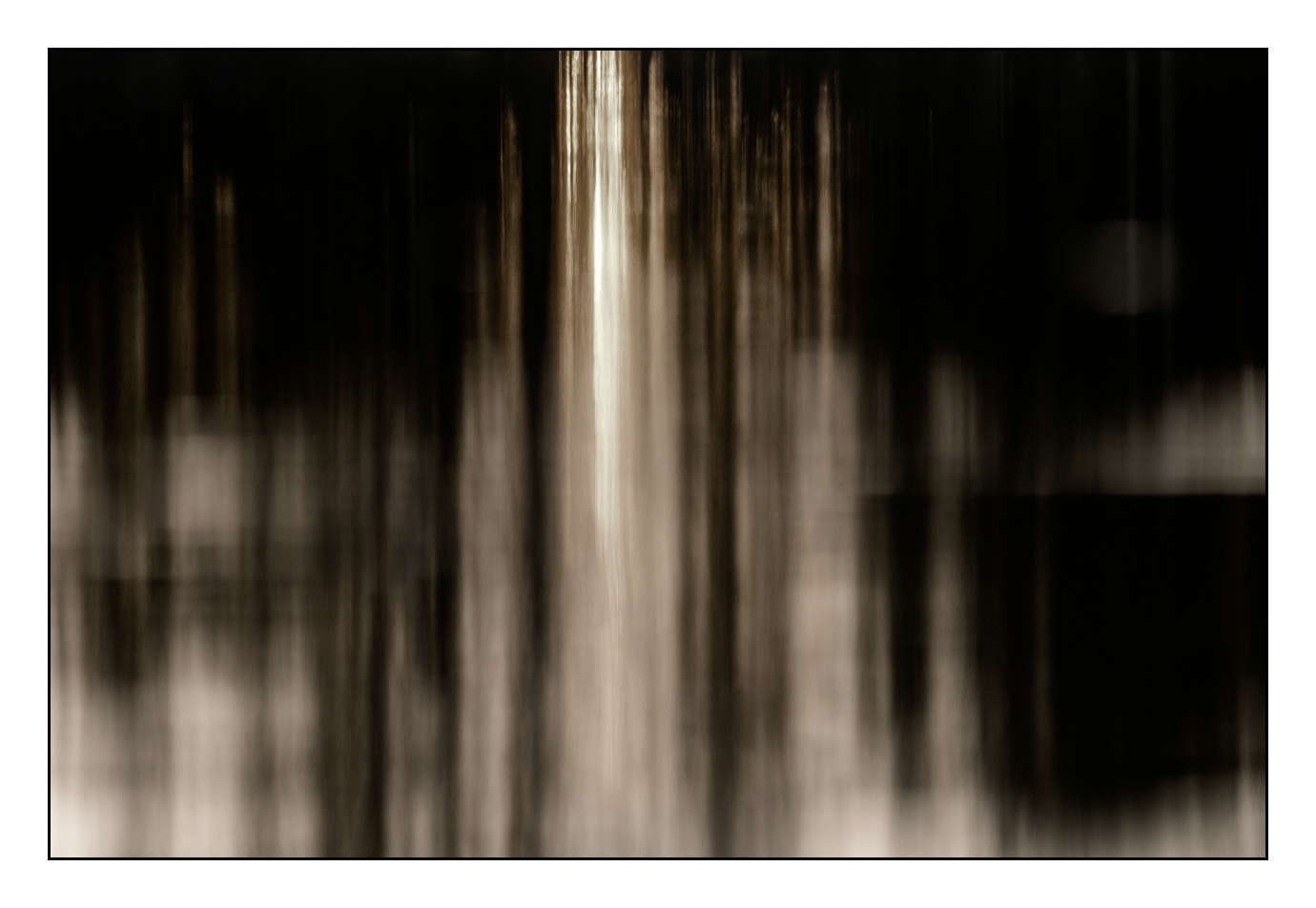 nuances-de-noirs-et-de-blancs/031-illusions-en-noir-et-blanc/fr/06-180609DOMMIN0379B