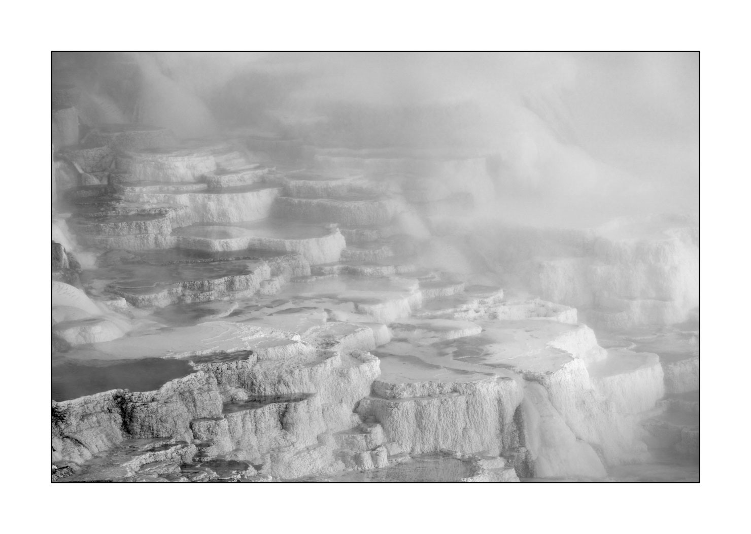nuances-de-noirs-et-de-blancs/041-merveilles-naturelles-yellowstone-en-hiver/fr/18-paysage-enneige-yellowstone-noir-et-blanc-190127YELLAN0351B