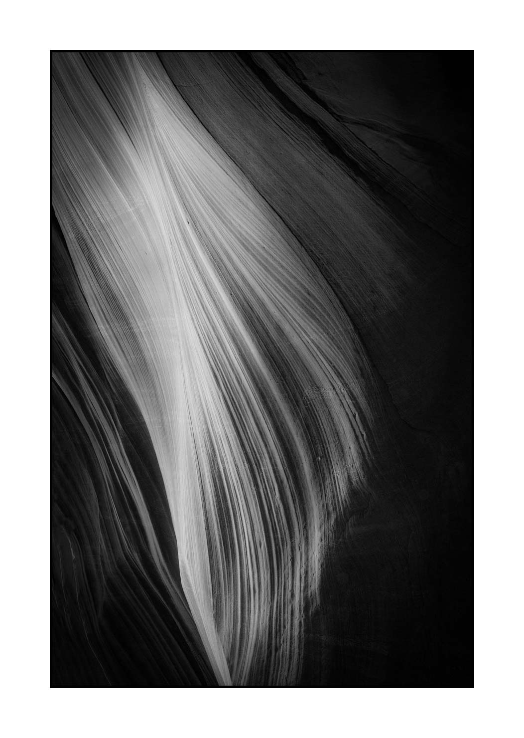 nuances-de-noirs-et-de-blancs/048-merveilles-naturelles-antelope-canyon/en/03-antelope-canyon-in-black-and-white-151030LOWANT0008B