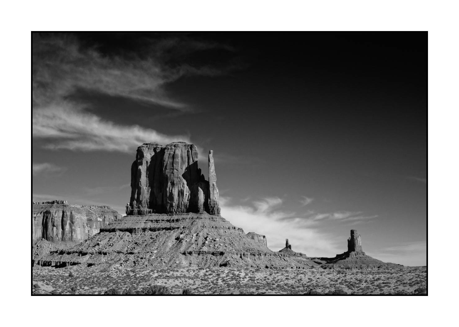 nuances-de-noirs-et-de-blancs/052-merveilles-monument-valley-noir-et-blanc/en/12-monument-valley-black-and-white-200130UTAMON0081B