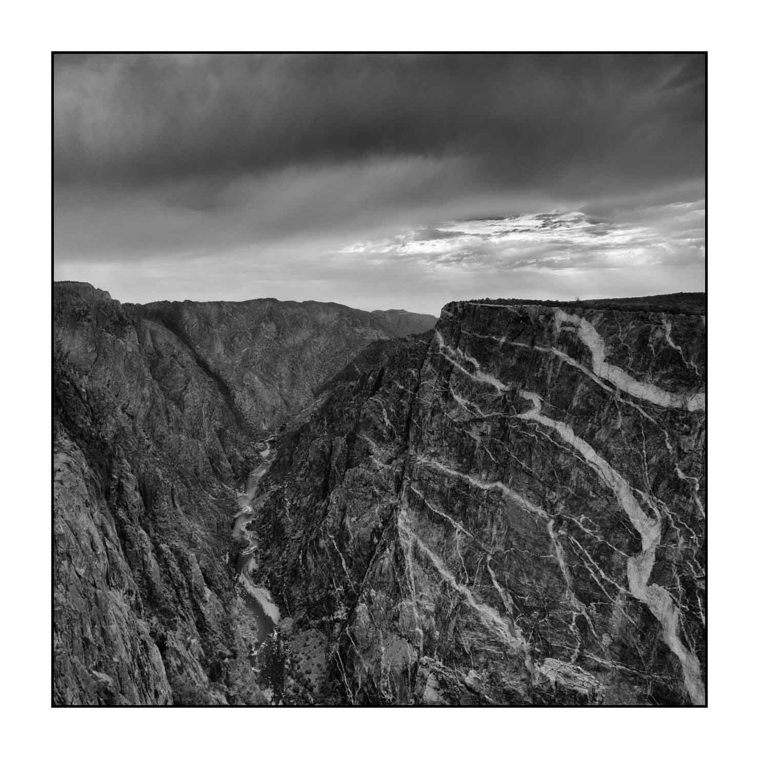 nuances-de-noirs-et-de-blancs/056-merveilles-black-canyon/fr/12-paysage-de-black-canyon-of-the-gunnison-200828BLACAN0054B