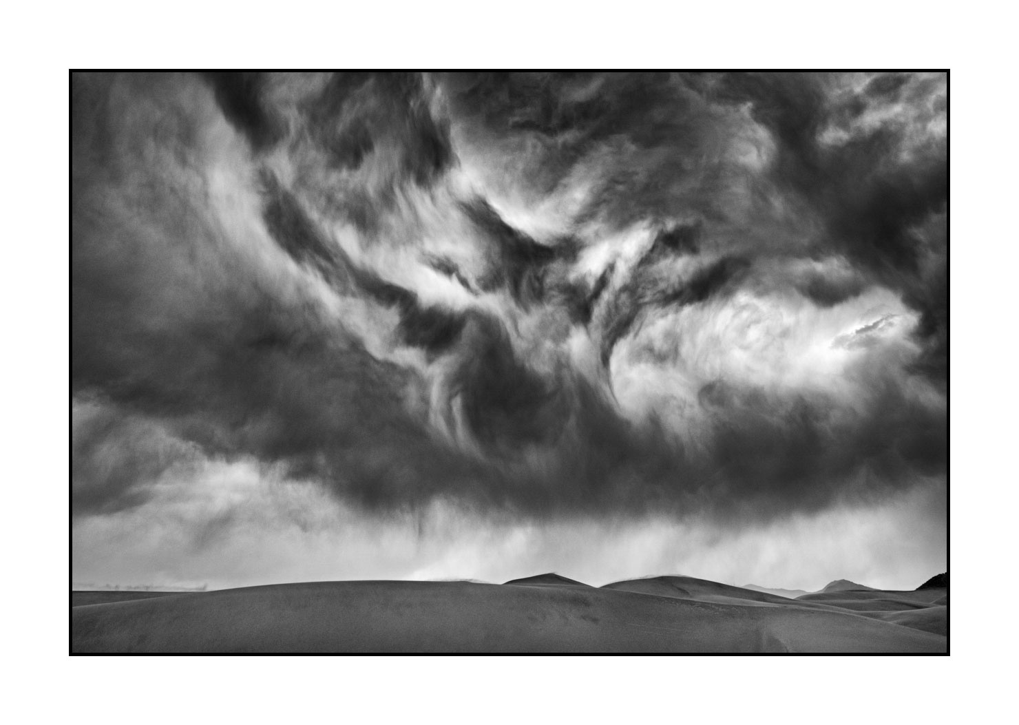 nuances-de-noirs-et-de-blancs/059-merveilles-naturelles-de-great-sand-dunes/fr/11-great-sand-dune-noir-et-blanc-200816GRSDUN0084B