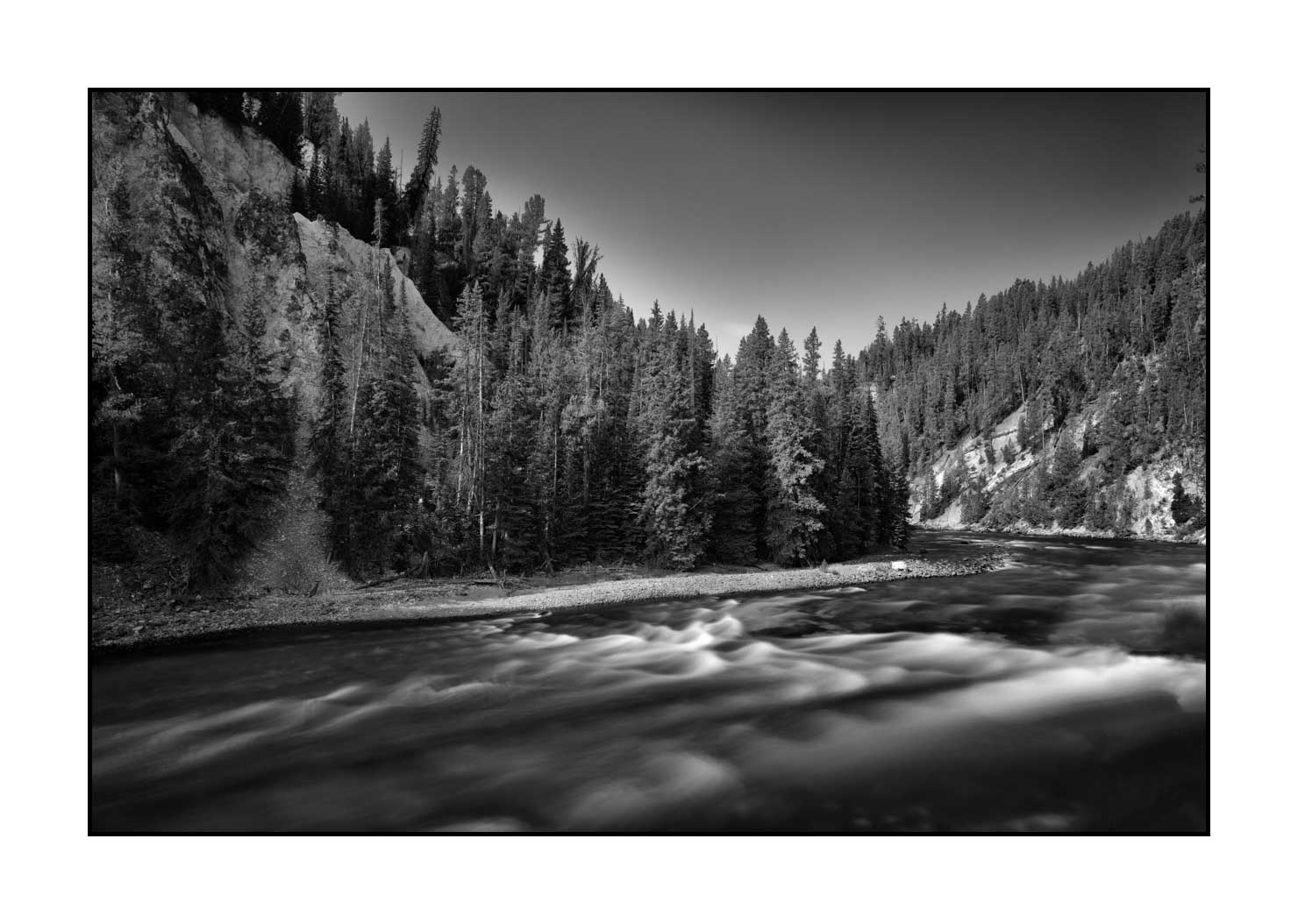 nuances-de-noirs-et-de-blancs/060-merveilles-yellowstone-en-noir-et-blanc/fr/03-le-yellowstone-en-noir-et-blanc-180816YELLAN0142B