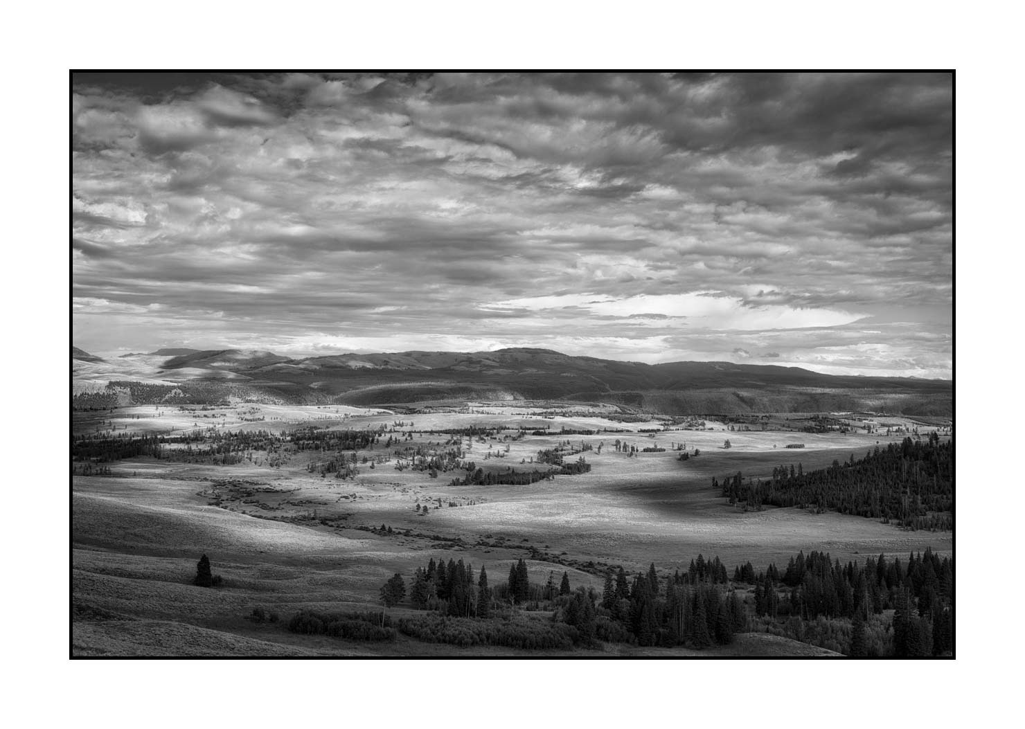 nuances-de-noirs-et-de-blancs/060-merveilles-yellowstone-en-noir-et-blanc/fr/13-le-yellowstone-en-noir-et-blanc-1875-32B