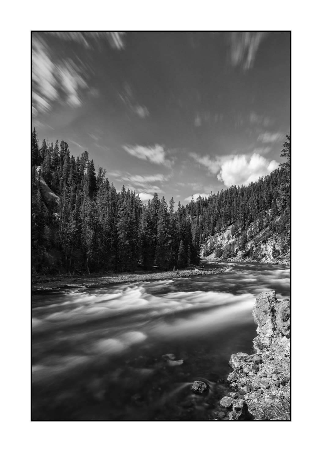 nuances-de-noirs-et-de-blancs/060-merveilles-yellowstone-en-noir-et-blanc/fr/16-le-yellowstone-en-noir-et-blanc-1878-32B