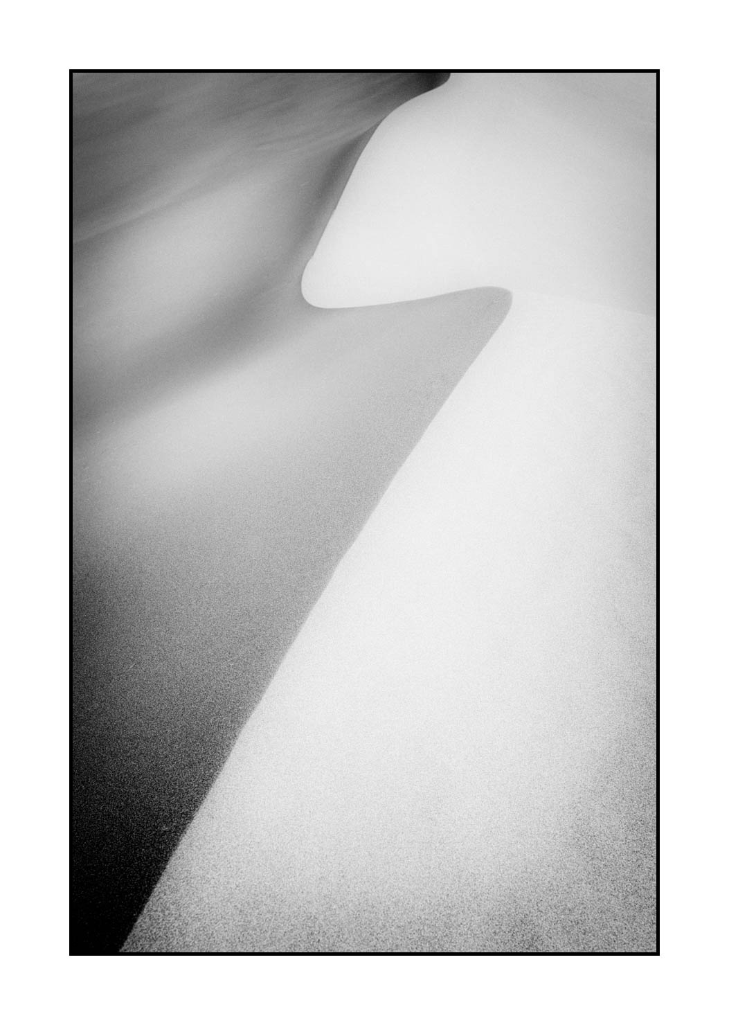 nuances-de-noirs-et-de-blancs/062-caresses-sur-le-sable/fr/11-caresse-sur-le-sable-200816GRSDUN0191B