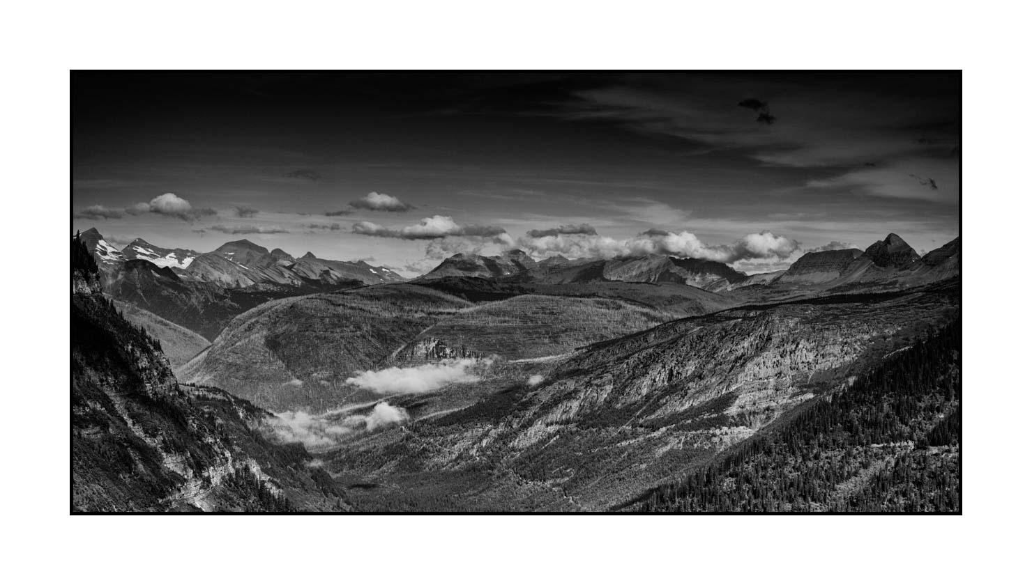 nuances-de-noirs-et-de-blancs/063-merveilles-de-glacier/fr/08-paysage-parc-national-des-glaciers-noir-et-blanc-160818USAGLAPA0173B