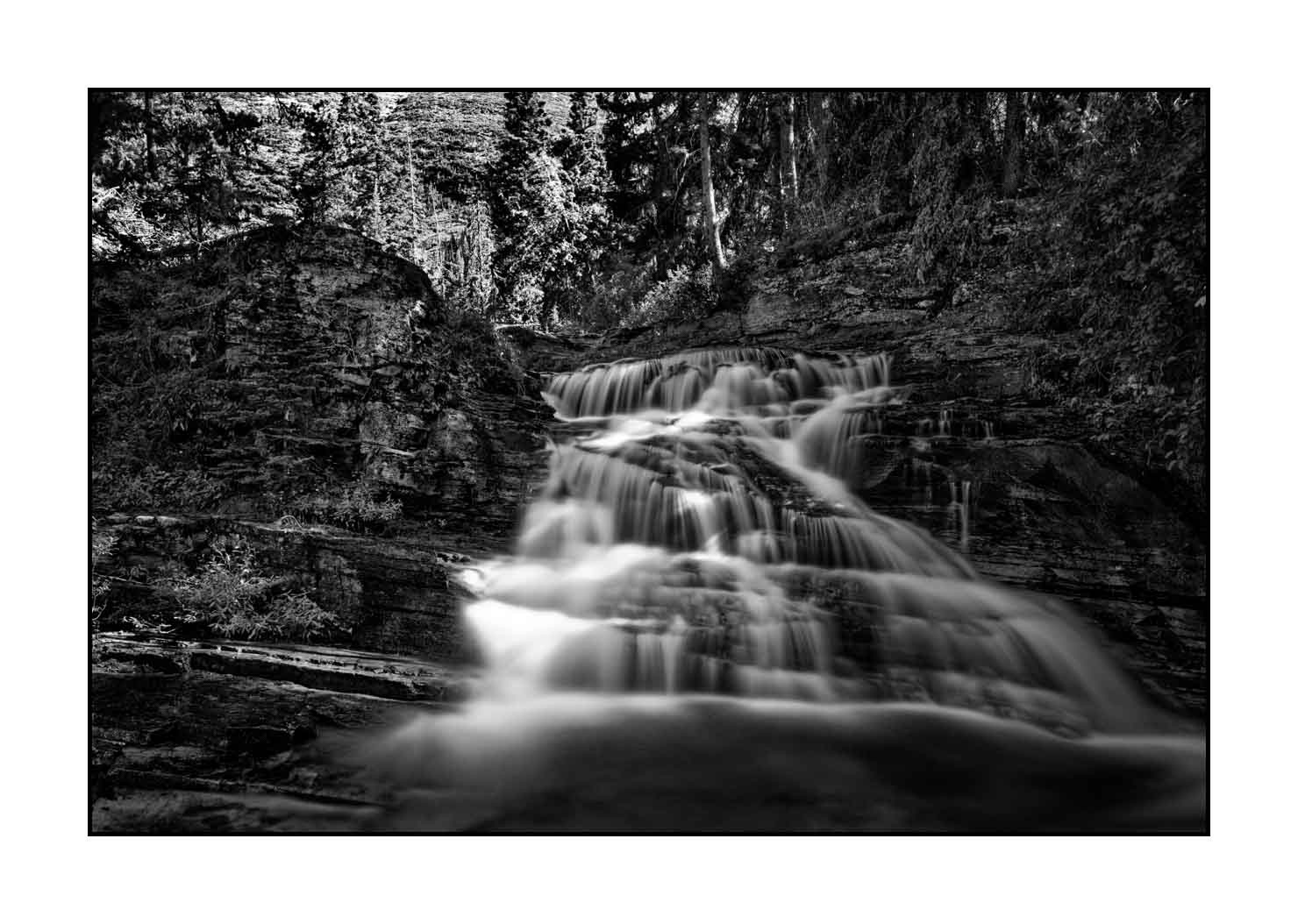 nuances-de-noirs-et-de-blancs/063-merveilles-de-glacier/fr/10-paysage-parc-national-des-glaciers-noir-et-blanc-160818USAGLAPA0001B
