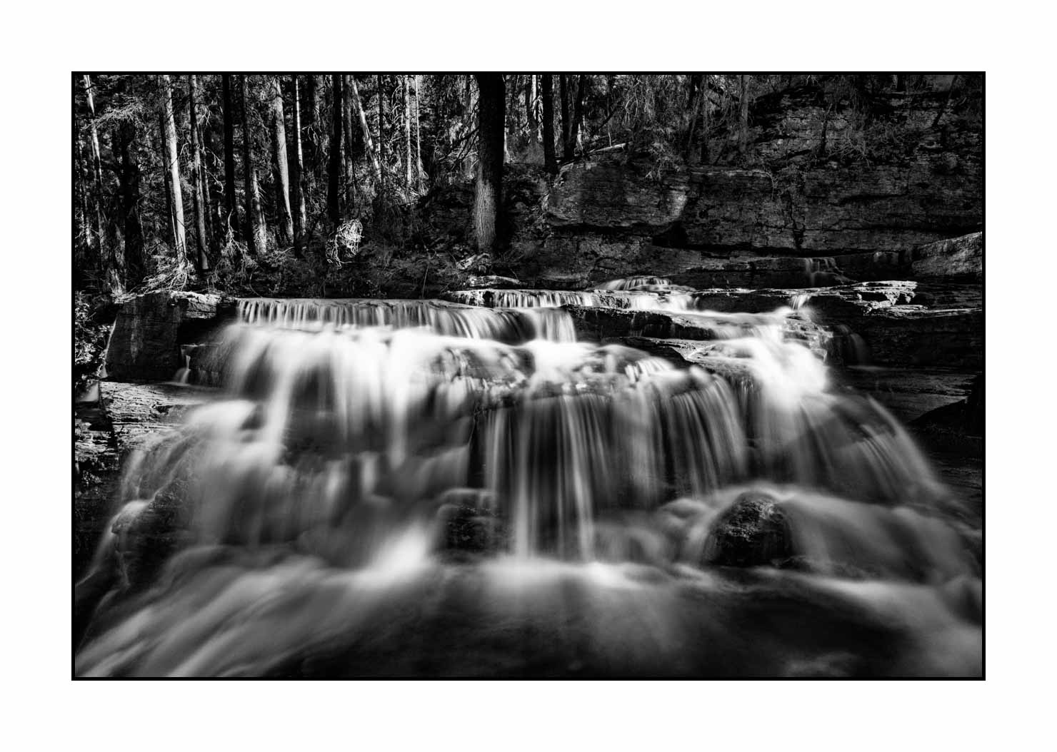 nuances-de-noirs-et-de-blancs/063-merveilles-de-glacier/fr/11-paysage-parc-national-des-glaciers-noir-et-blanc-160818USAGLAPA0027B