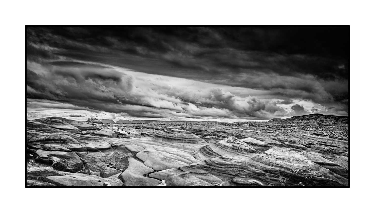 nuances-de-noirs-et-de-blancs/065-merveilles-de-cathedral-valley/fr/13-paysage-cathedral-valley-noir-et-blanc-190510CATVAL0044B