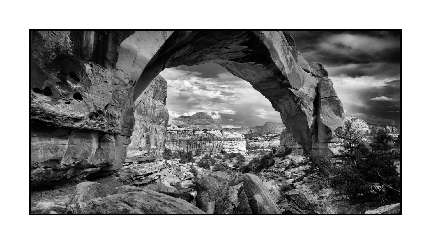nuances-de-noirs-et-de-blancs/067-merveilles-naturelles-de-capitol-reef/fr/09-paysage-capitol-reef-noir-et-blanc-180823CAPLAN0369B