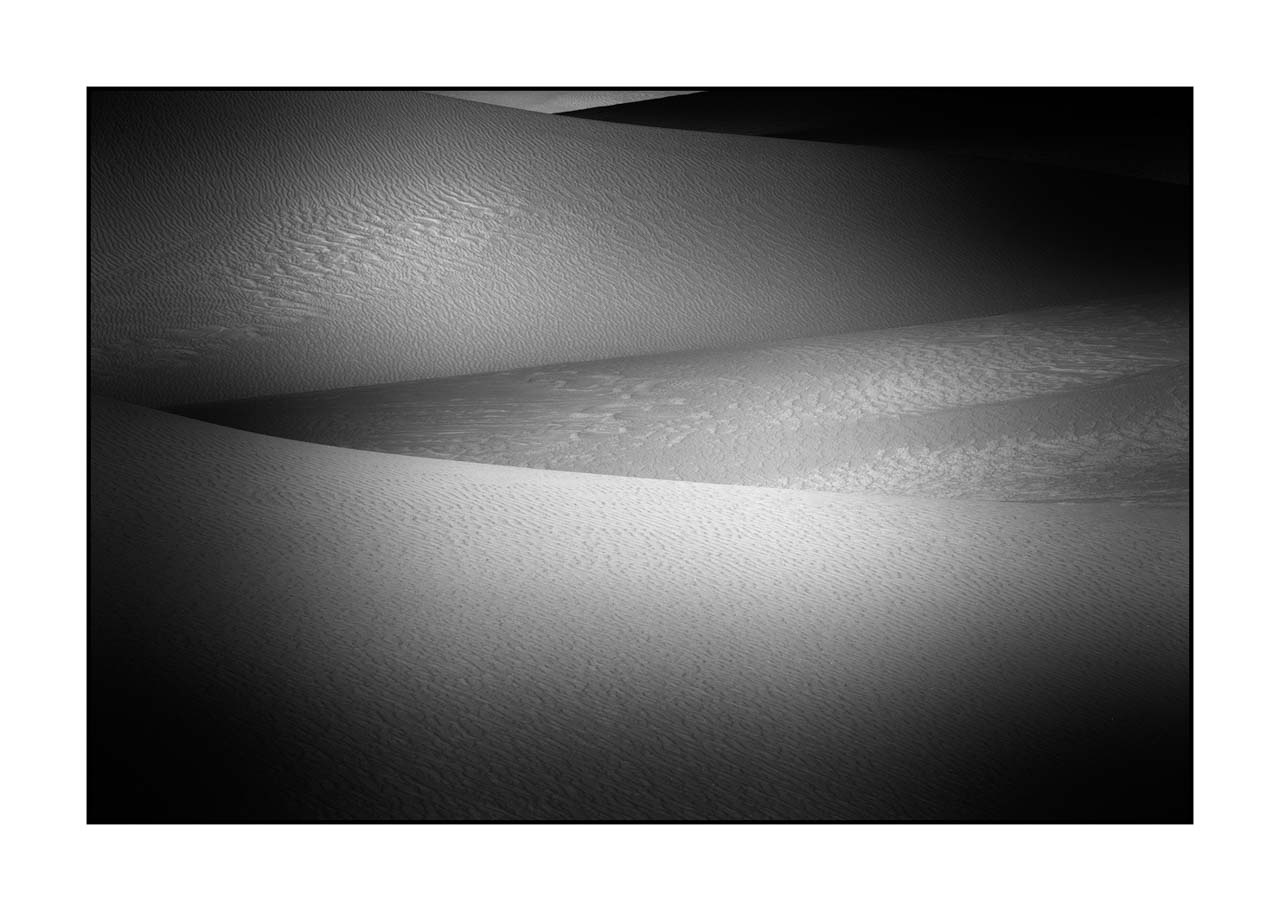 nuances-de-noirs-et-de-blancs/075-merveilles-white-sand-dunes/fr/04-white-sand-dunes-en-noir-et-blanc-221227WSDLAN0920B