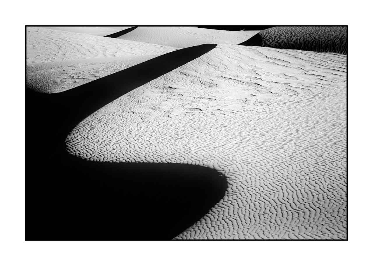 nuances-de-noirs-et-de-blancs/075-merveilles-white-sand-dunes/fr/20-white-sand-dunes-en-noir-et-blanc-221227WSDLAN1057B