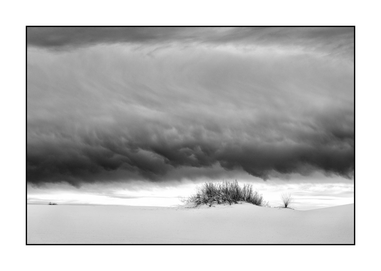 nuances-de-noirs-et-de-blancs/075-merveilles-white-sand-dunes/fr/24-white-sand-dunes-en-noir-et-blanc-221227WSDLAN0144B