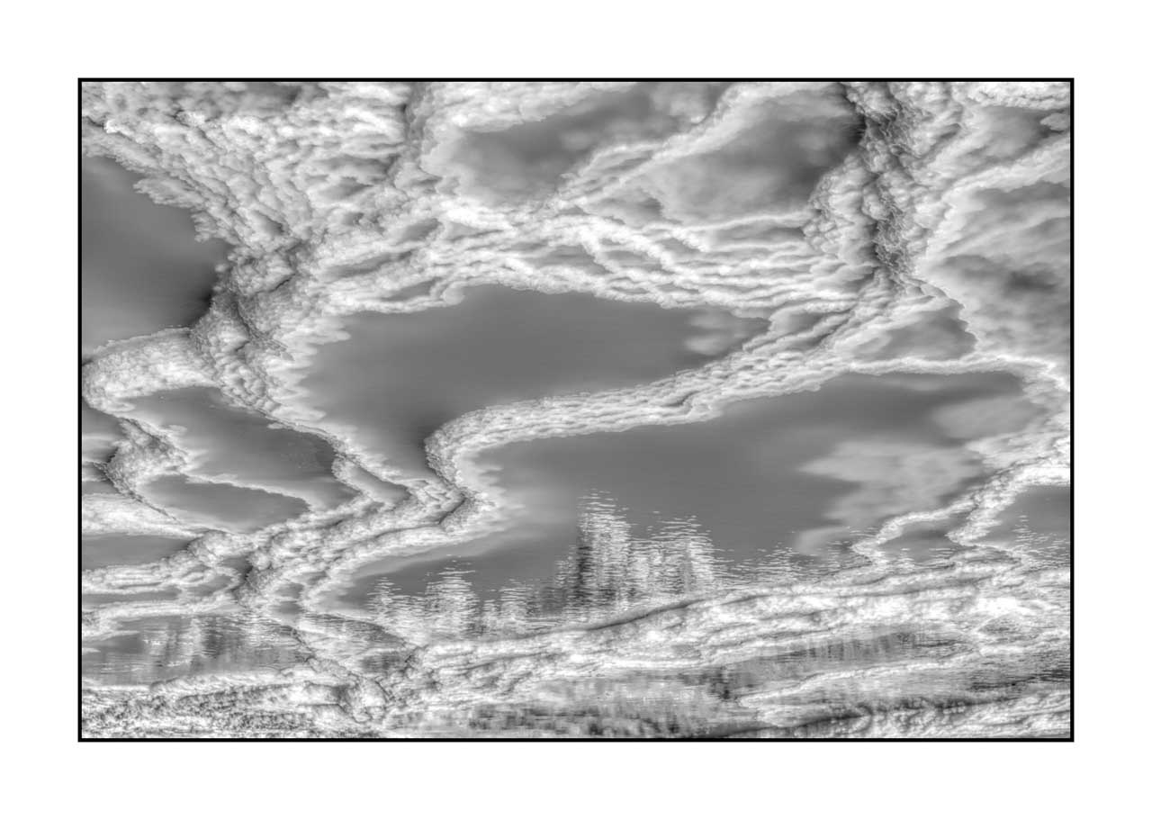 nuances-de-noirs-et-de-blancs/077-les-mondes-perdus-de-dallol/fr/02-un-monde-perdu-de-dallol-20181120ETHDAN0272B