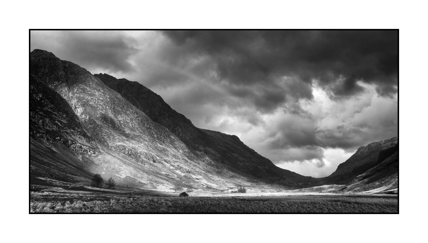 nuances-de-noirs-et-de-blancs/079-merveilles-mid-highlands-ecosse/fr/01-paysage-mid-highlands-en-ecosse-1598-21B
