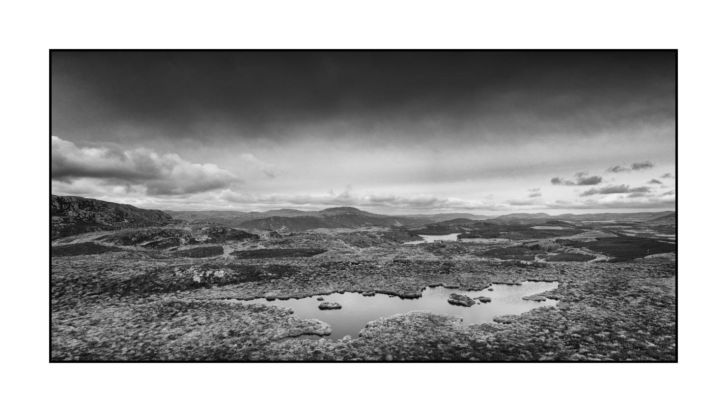 nuances-de-noirs-et-de-blancs/079-merveilles-mid-highlands-ecosse/fr/06-paysage-mid-highlands-en-ecosse-1612-21B