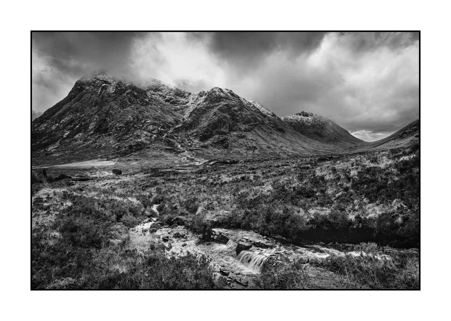 nuances-de-noirs-et-de-blancs/079-merveilles-mid-highlands-ecosse/fr/09-paysage-mid-highlands-en-ecosse-1602-32B