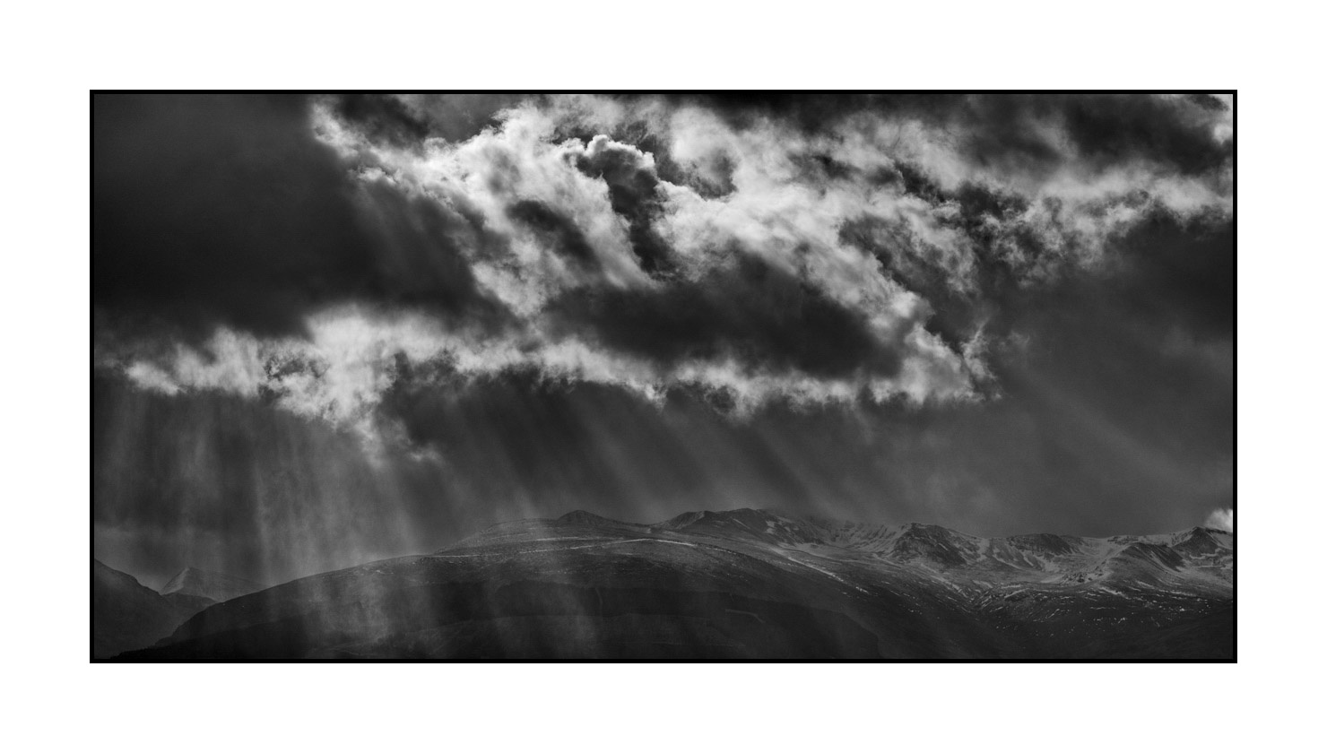 nuances-de-noirs-et-de-blancs/079-merveilles-mid-highlands-ecosse/fr/13-paysage-mid-highlands-en-ecosse-1608-21B