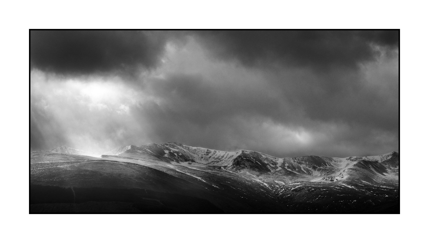 nuances-de-noirs-et-de-blancs/079-merveilles-mid-highlands-ecosse/fr/15-paysage-mid-highlands-en-ecosse-1610-21B