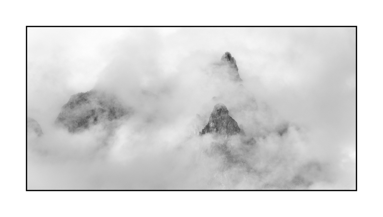 nuances-de-noirs-et-de-blancs/083-paysages-noir-et-blanc-vallee-de-la-claree/fr/06-paysage-vallee-de-la-claree-noir-et-blanc-2011-21B