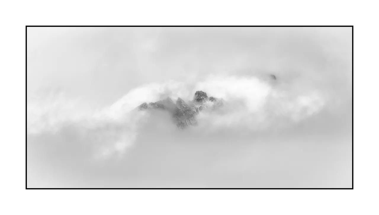 nuances-de-noirs-et-de-blancs/083-paysages-noir-et-blanc-vallee-de-la-claree/fr/08-paysage-vallee-de-la-claree-noir-et-blanc-2025-21B