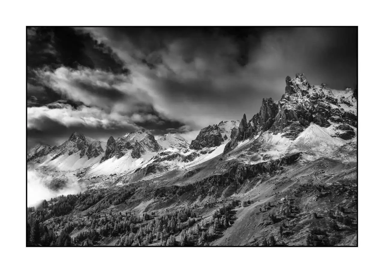 nuances-de-noirs-et-de-blancs/083-paysages-noir-et-blanc-vallee-de-la-claree/fr/14-paysage-vallee-de-la-claree-noir-et-blanc-2280-32B