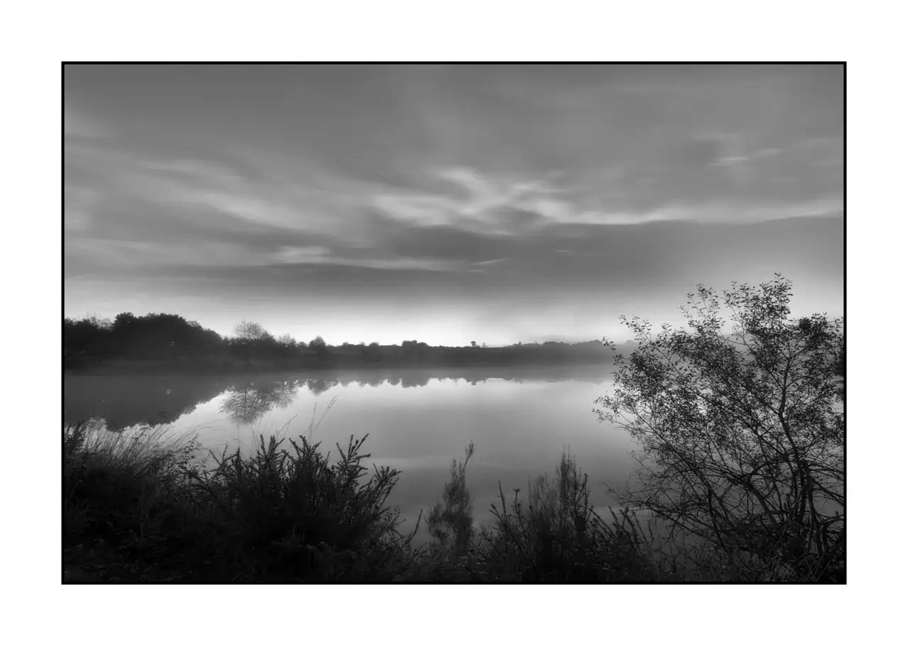 nuances-de-noirs-et-de-blancs/092-effleurer-l'aube/en/06-landscape-haute-saintonge-2295-32B