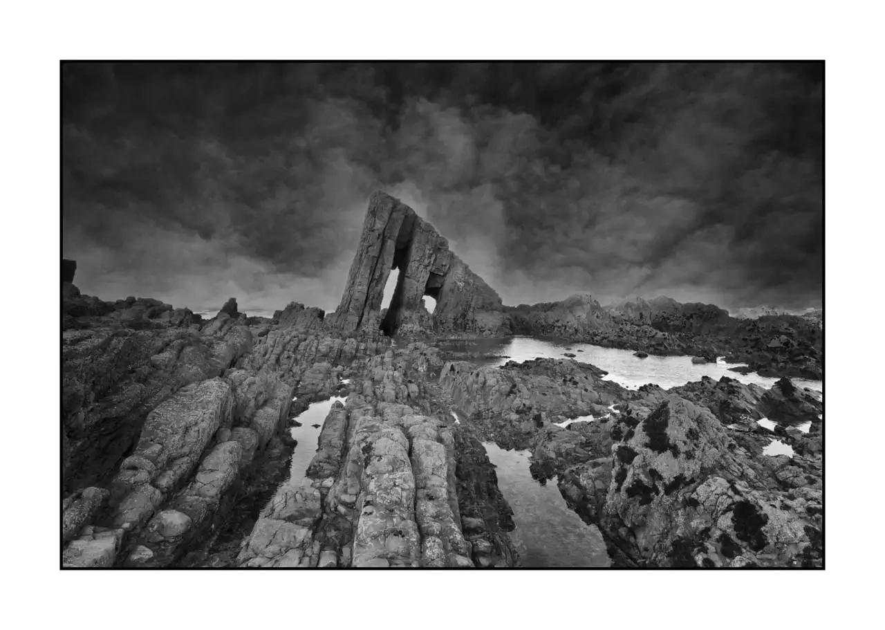 nuances-de-noirs-et-de-blancs/096-murmures-ame-atlantique/edition-limitee/en/12-atlantic-ocean-asturias-spain-2366-32B