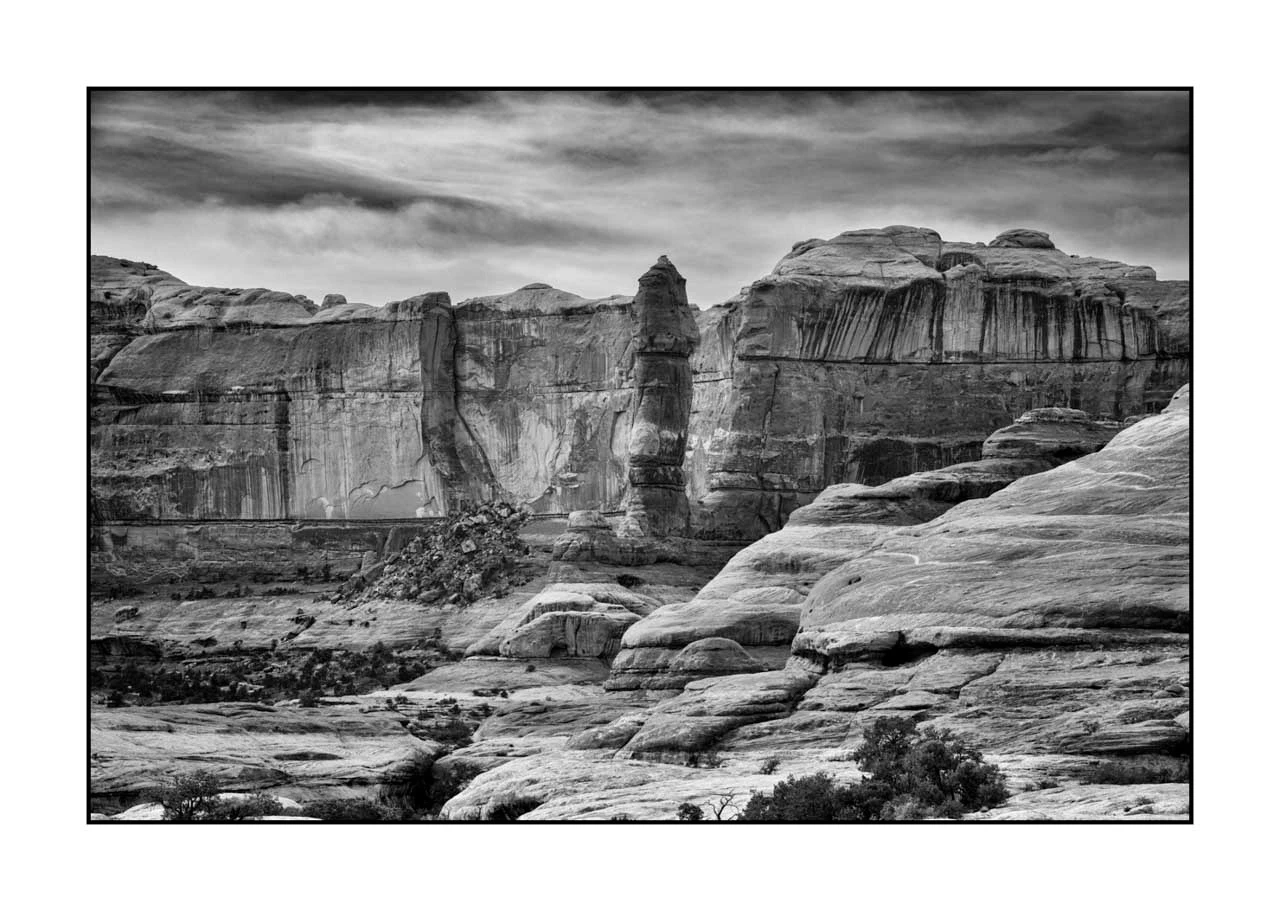 nuances-de-noirs-et-de-blancs/098-needles-noir-et-blanc/en/05-landscape-in-black-and-white-needles-canyonlands-2506-32B