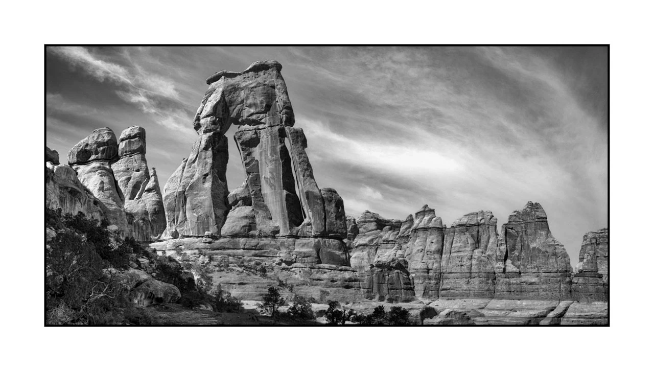 nuances-de-noirs-et-de-blancs/098-needles-noir-et-blanc/fr/04-paysage-noir-et-blanc-needles-canyonlands-2505-21B