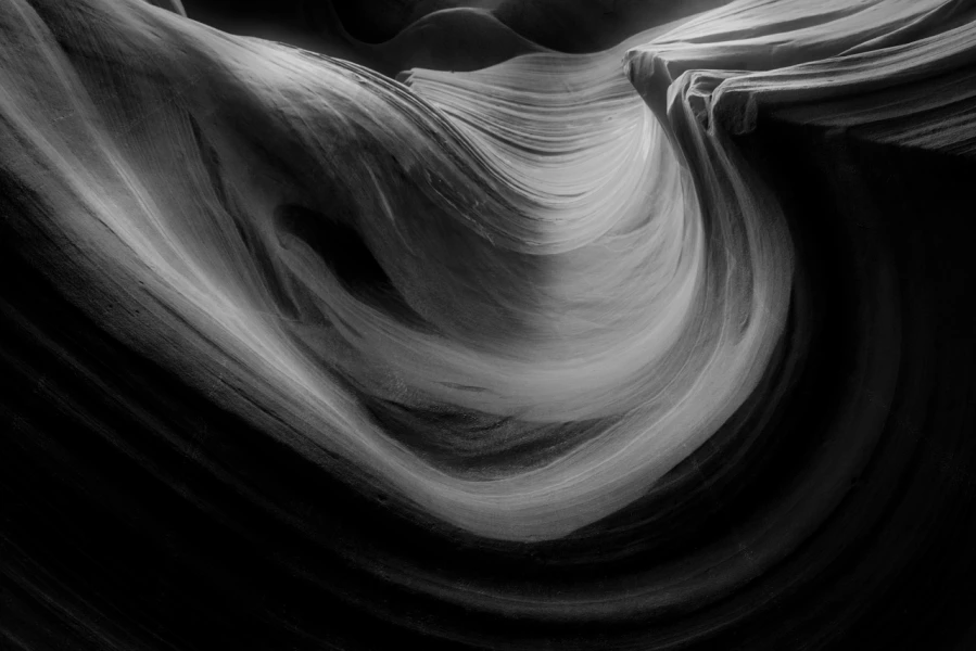 Antelope Canyon en noir et blanc. Antelope Canyon en noir et blanc.