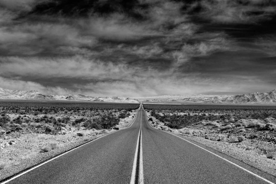 Photograph of a landscape in Black and White by Amar Guillen, ph Photograph of a landscape in Black and White by Amar Guillen, ph