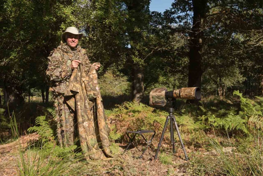 Using a cloth camera blind for rut of the deer by Amar Guillen, Using a cloth camera blind for rut of the deer by Amar Guillen,