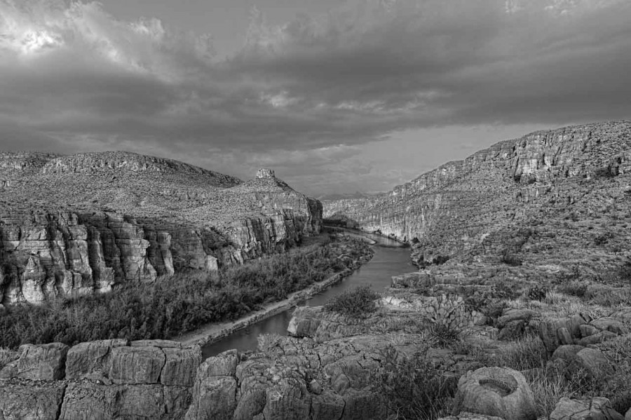 Landscape in black and white of Texas by Amar Guillen, photograp Landscape in black and white of Texas by Amar Guillen, photograp